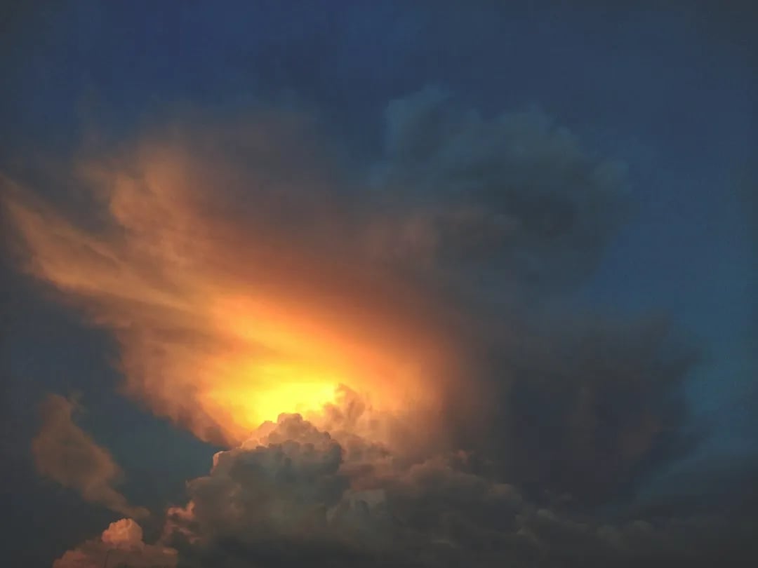 Uitgelichte afbeelding bij: Bijbelteksten voor Hemelvaart — De hemelvaart van Jezus uitgelegd